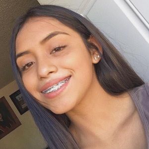 Meet your Posher, Gimena